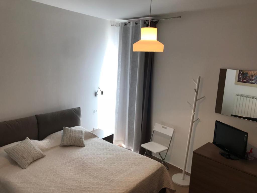 Apartament 5 Miles Apt Rocca Cinquemiglia Zewnętrze zdjęcie